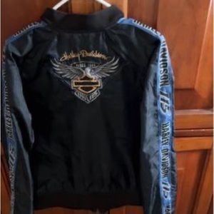 Woman's Harley Davis Jacket never worn.